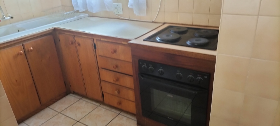 2 Bedroom Property for Sale in Langenhovenpark Free State